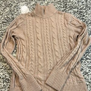 Abercrombie & Fitch cable knit turtle neck pink small